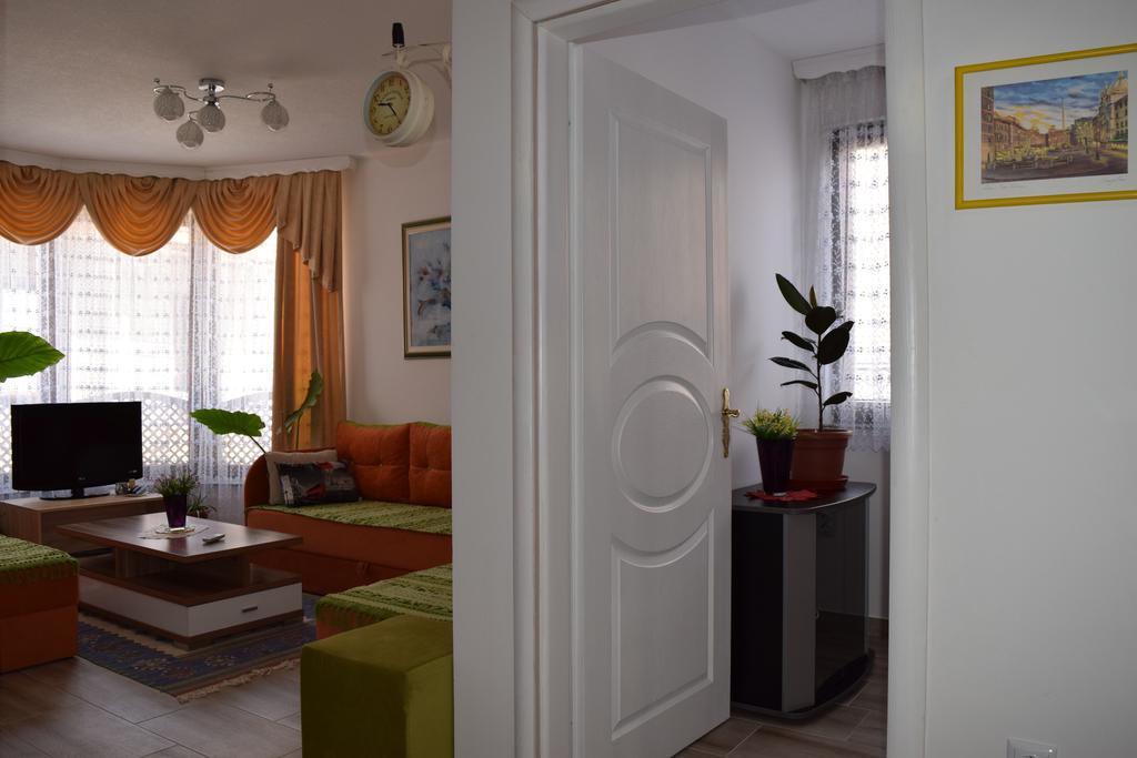 Apartment Center *
