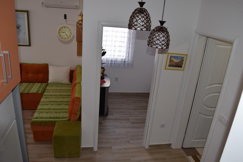 Apartment Center