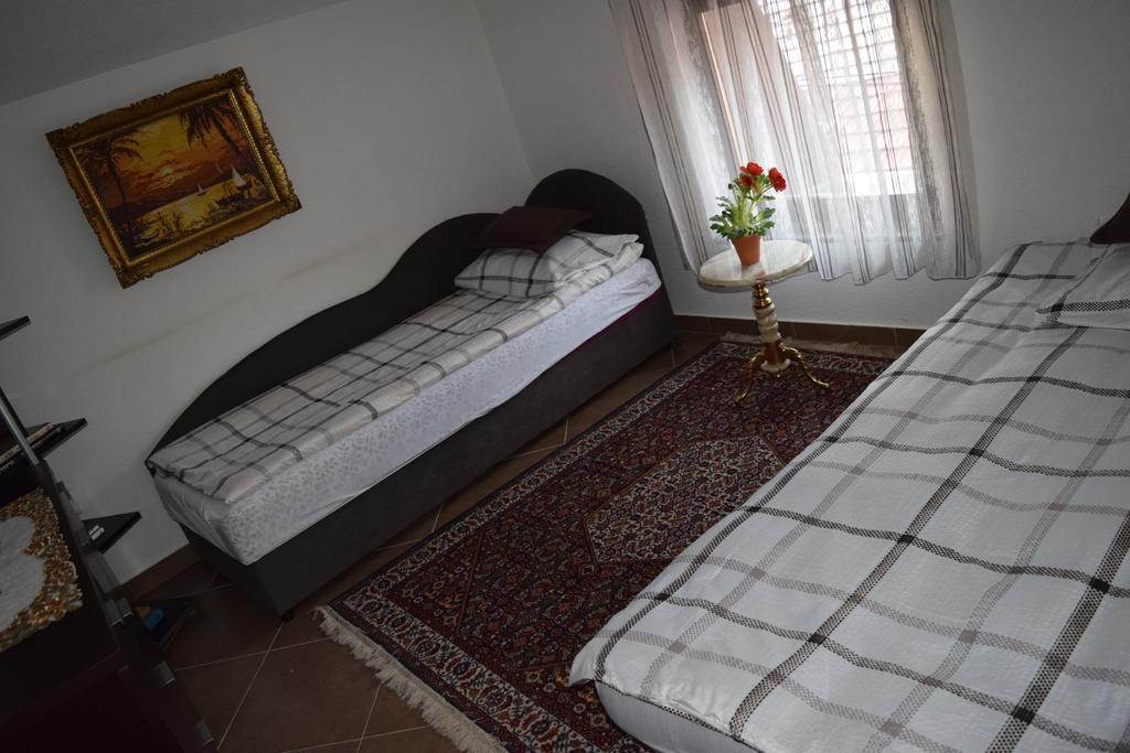 Apartment Center *