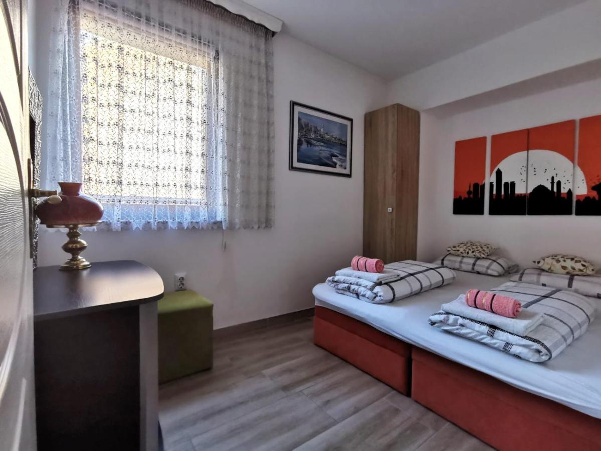 Apartment Center *